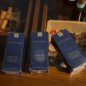 Estée Lauder Double Wear Foundation